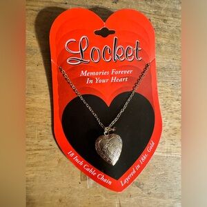 Memories forever in your heart gold tone locket necklace